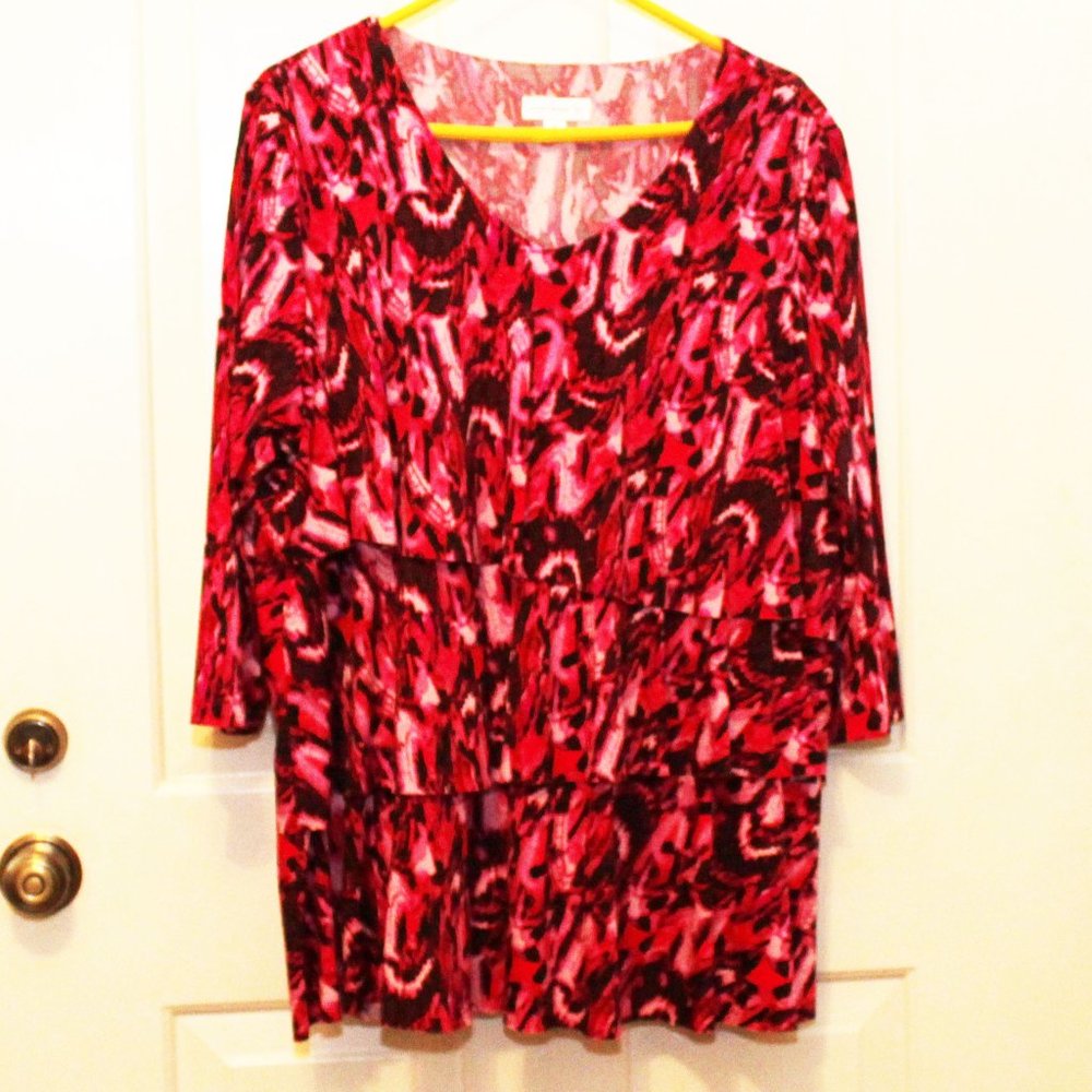 Susan Graver pink-to-black liquid knit ¾ Sleeve V neck top